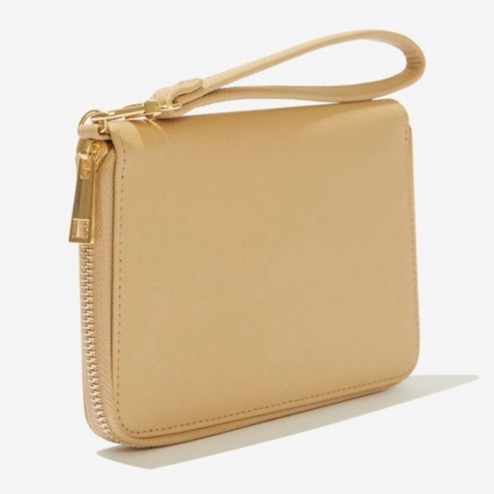 LOST + WANDER Travel Wristlet -NWOT